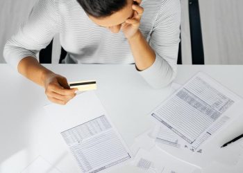 Quản lý nợ thẻ tín dụng hiệu quả 2025