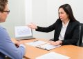 Kinh nghiệm chọn đáo hạn thẻ tín dụng uy tín tại TP.HCM